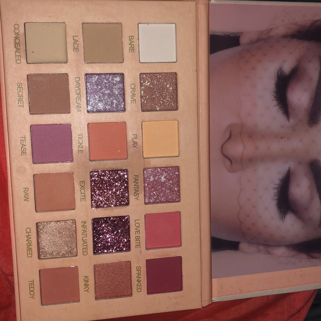 XQM Nude Eyeshadow Palette 18 Colors